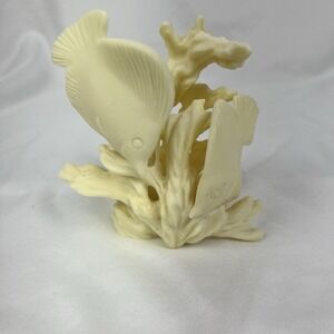 Vintage Style Cream Fish Coral Figurine Coastal‎ Nautical Beach House Decor